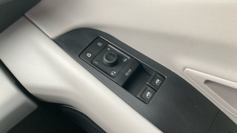 Ford Capri 210kW Premium 77kWh 5dr Auto Electric Estate